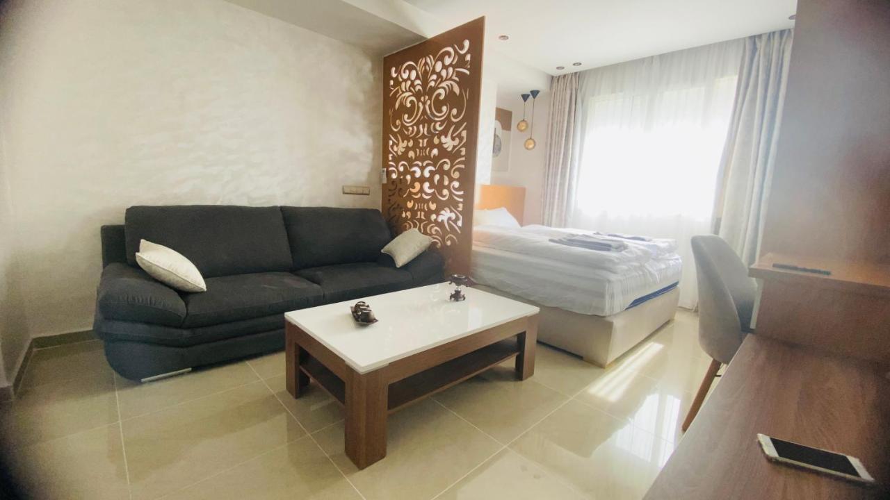 Residence Avec Piscine 阿加迪尔 外观 照片